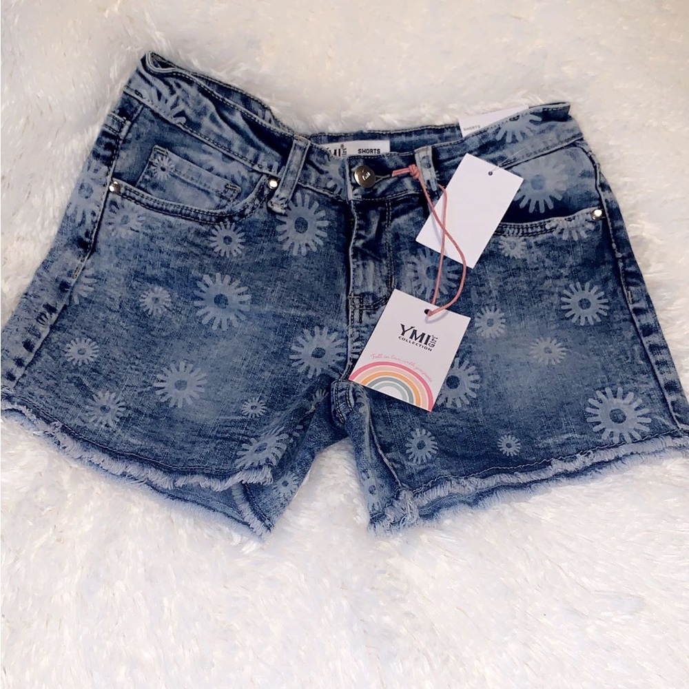 NWT YMI FLOWER PRINT GIRLS SHORTS